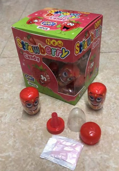 Hot Selling Strawberry Shape Fruit Nipple Hard Candy With Sour Powder Candy